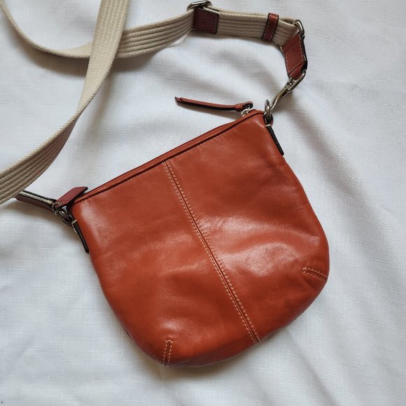 Coach Orange Leather Crossbody Bag - Picture 3 of 13